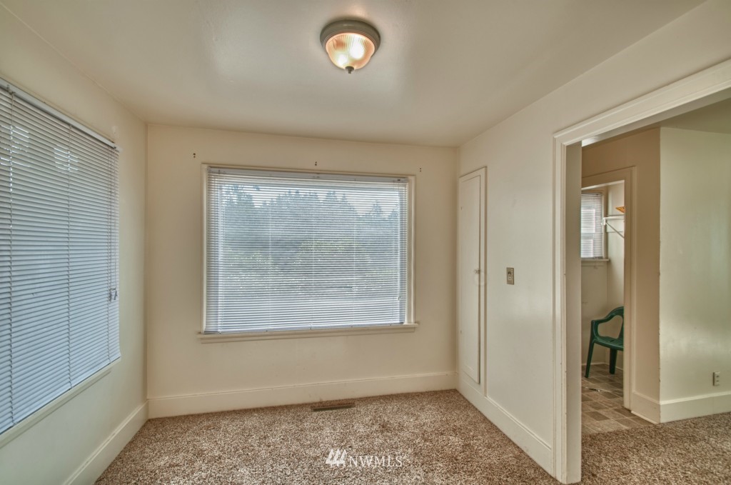 4360 East Grapeview Loop Road Grapeview, WA 98546 - Photo 6 of 15 Gallery Image 6