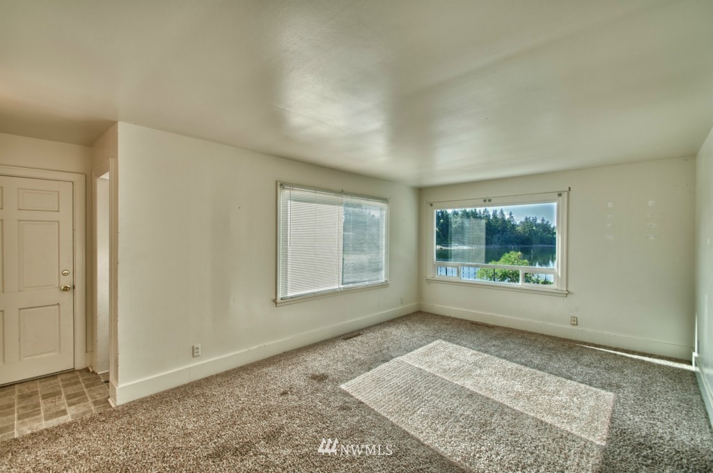 4360 East Grapeview Loop Road Grapeview, WA 98546 - Photo 7 of 15 Gallery Image 7