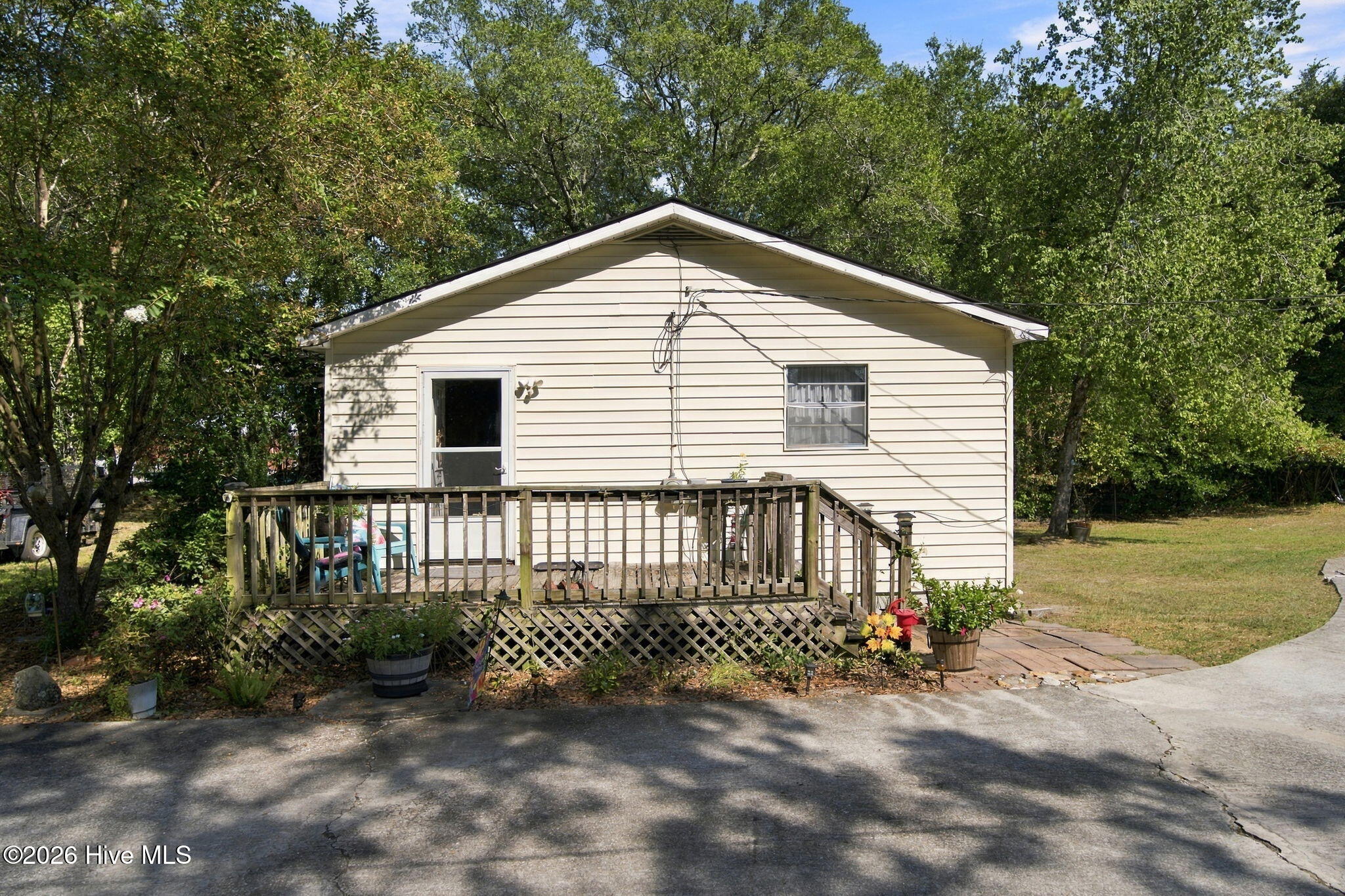 154 Bryan Road Wilmington, NC 28412 - Photo 4 of 46 Gallery Image 4
