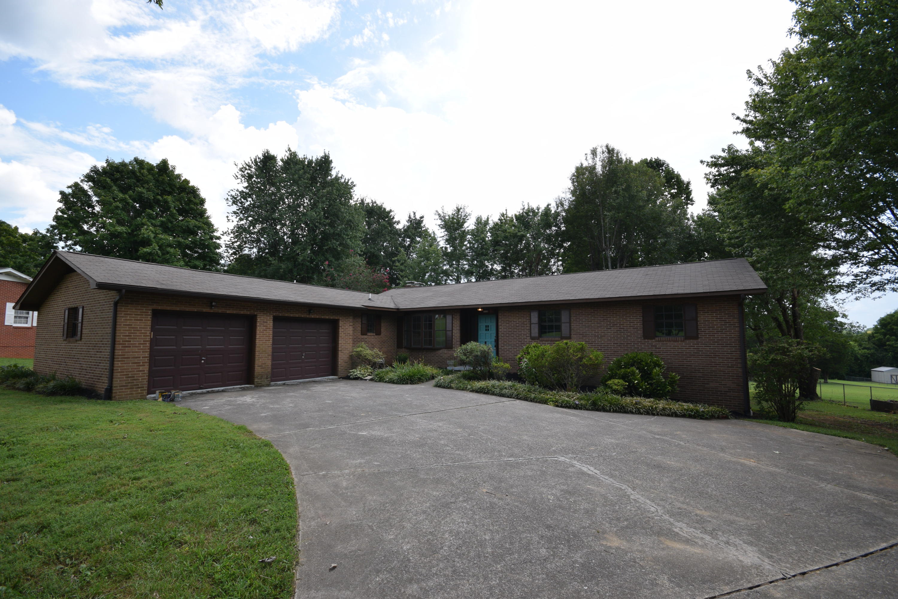 7113 Regency Road Knoxville, TN 37931 - Photo 2 of 20 DSC_2226