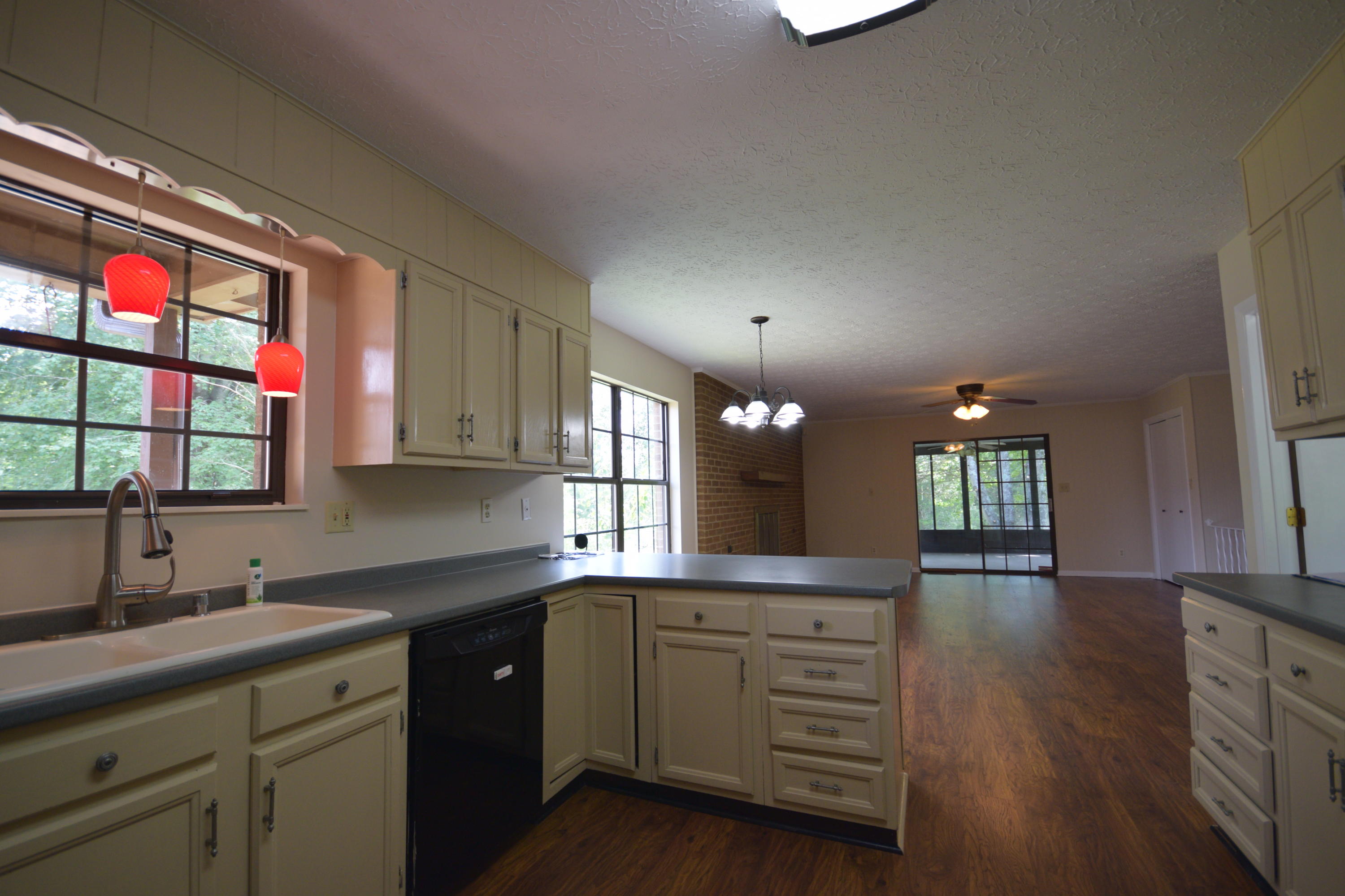 7113 Regency Road Knoxville, TN 37931 - Photo 6 of 20 DSC_2229
