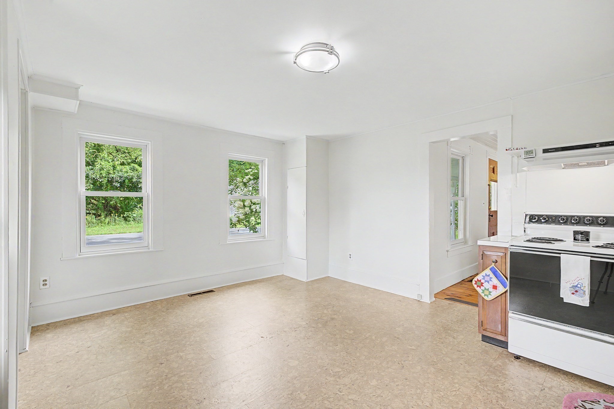 293 Meadow Road Montague, MA 01351 - Photo 12 of 41 Gallery Image 12
