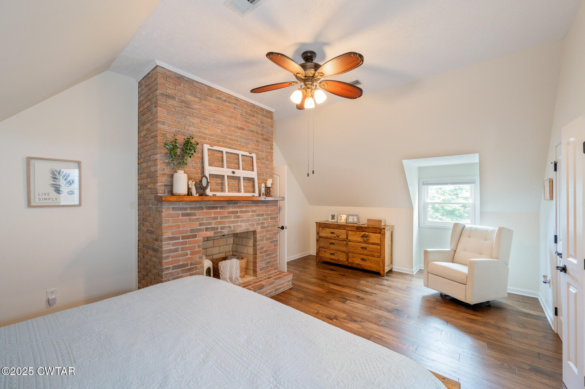 105 Center Hill-Wright Road Reagan, TN 38368 - Photo 28 of 42 a bedroom with a bed and a couch