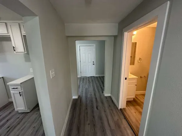 $2,550 | 1912 Gentry Street, Houston, TX 77009