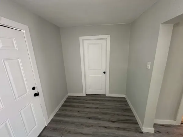 $2,550 | 1912 Gentry Street, Houston, TX 77009