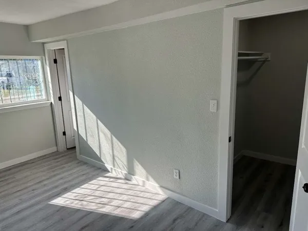 $2,550 | 1912 Gentry Street, Houston, TX 77009