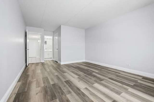 $255,000 | 375 Plum Creek Drive, Unit 501, Wheeling, IL 60090