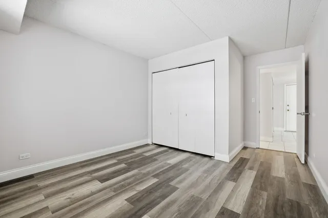 $255,000 | 375 Plum Creek Drive, Unit 501, Wheeling, IL 60090