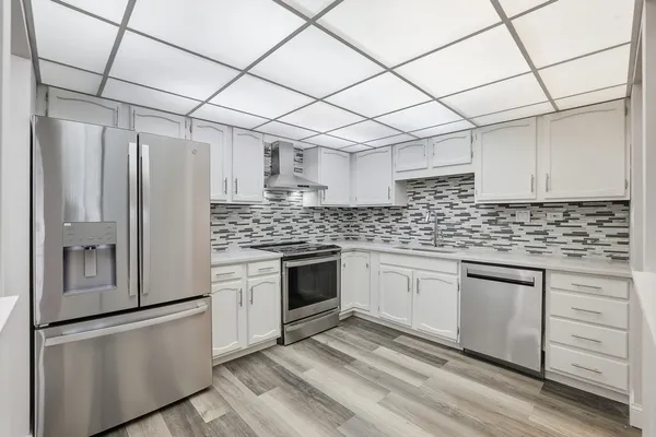 $255,000 | 375 Plum Creek Drive, Unit 501, Wheeling, IL 60090