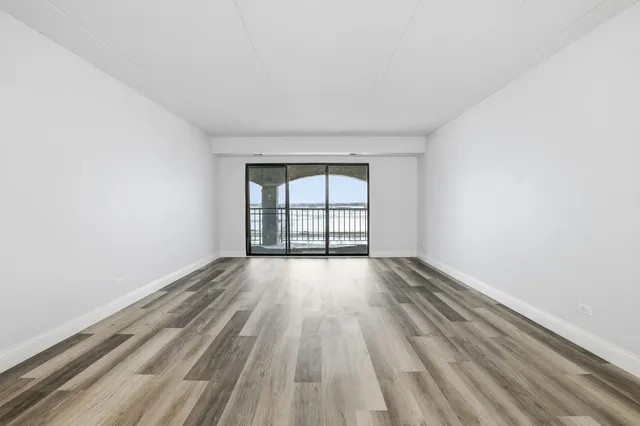 $255,000 | 375 Plum Creek Drive, Unit 501, Wheeling, IL 60090