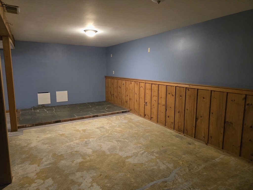 121 Huntington Road Hadley, MA 01035 - Photo 16 of 20 Gallery Image 16