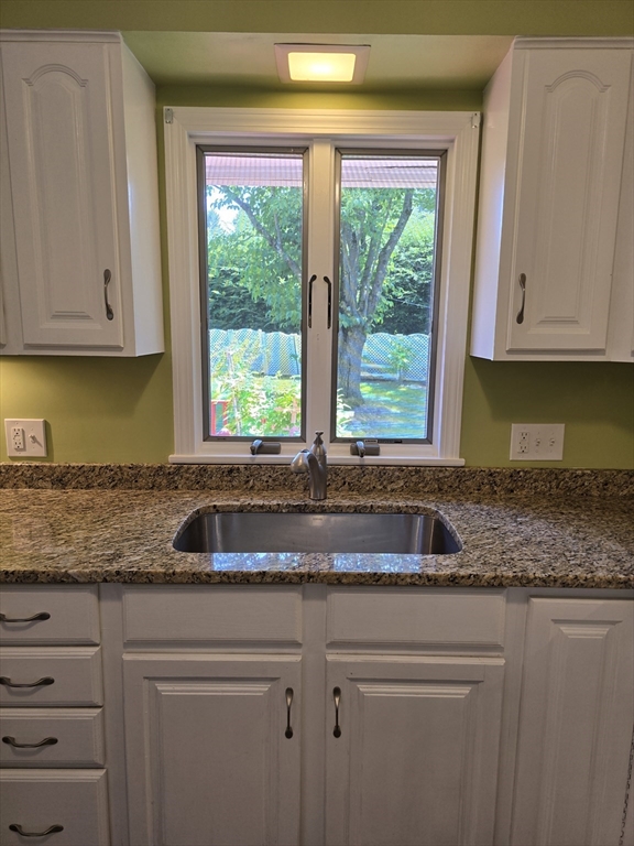 121 Huntington Road Hadley, MA 01035 - Photo 5 of 20 Gallery Image 5