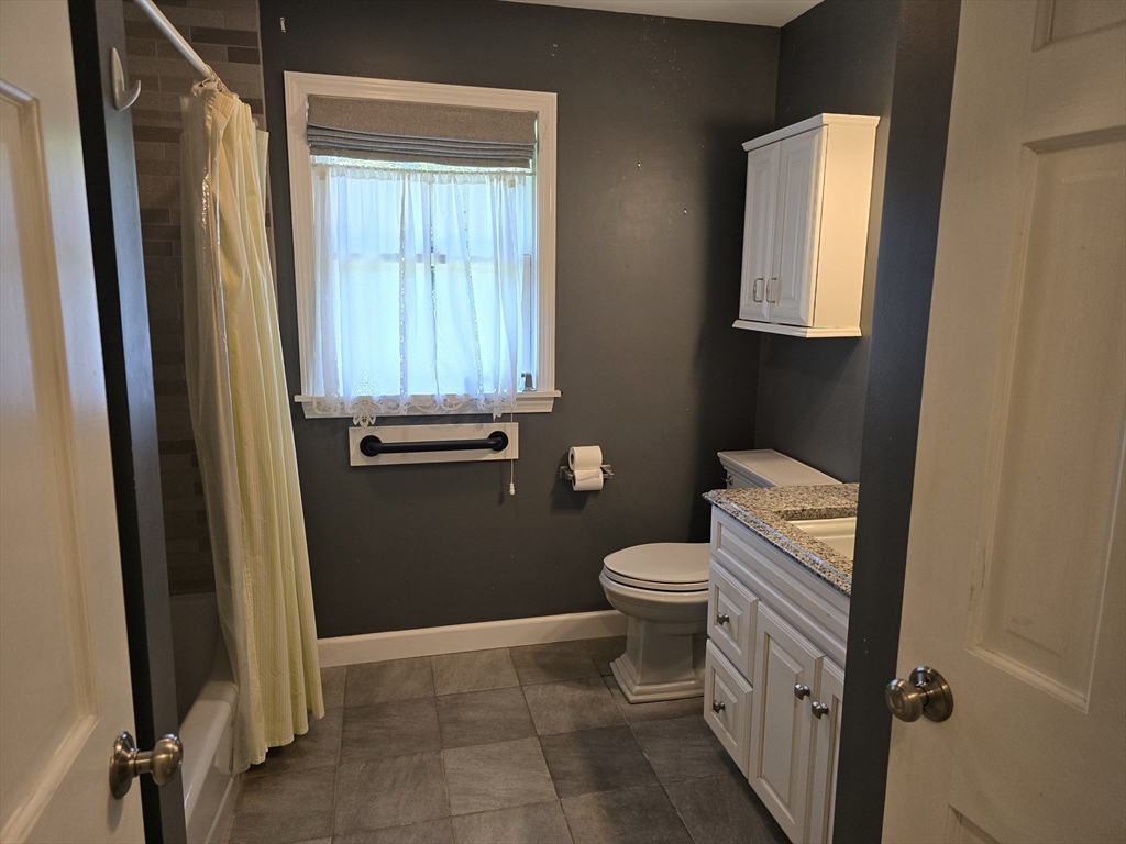 121 Huntington Road Hadley, MA 01035 - Photo 7 of 20 Gallery Image 7