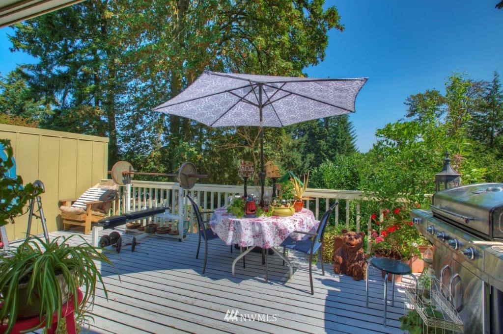 11725 Southeast Petrovitsky Road Renton, WA 98058 - Photo 6 of 25 Gallery Image 6