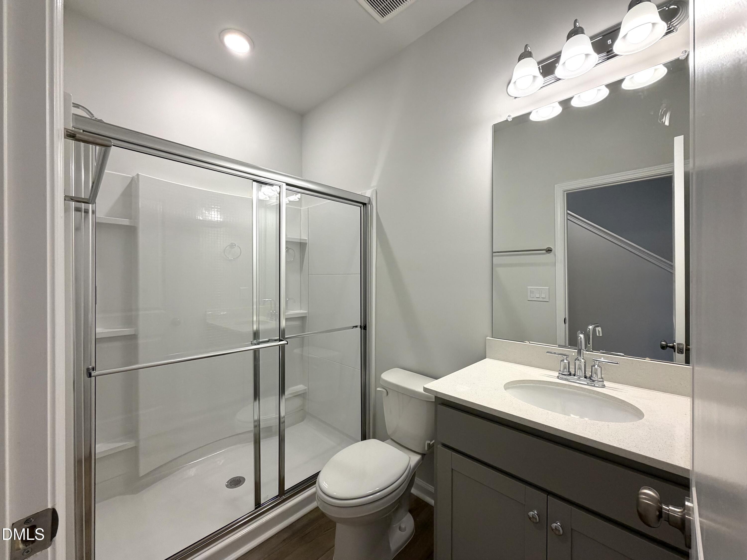 913 Fearless Road Durham, NC 27703 - Photo 4 of 23 1st fl hall bath