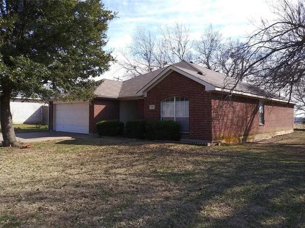 $2,195 | 500 Fort Worth Street, Mansfield, TX 76063