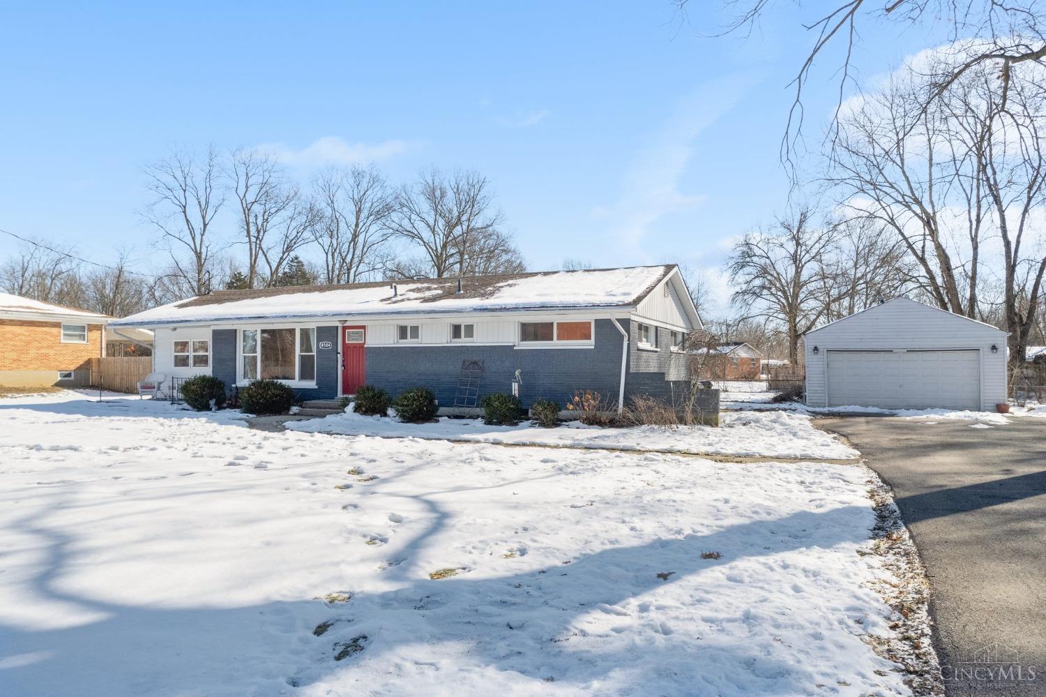 4504 Schoolhouse Road Batavia, OH 45103 - Photo 5 of 26 Gallery Image 5