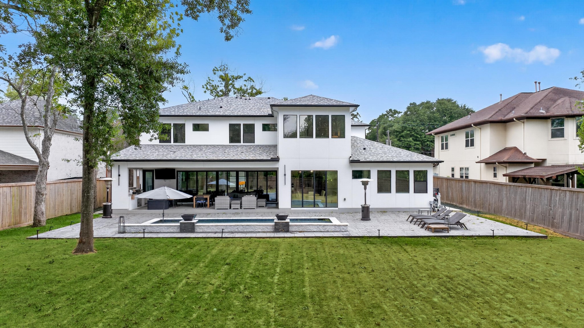 1432 Bingle Road Houston, TX 77055 - Photo 48 of 50 Gallery Image 48