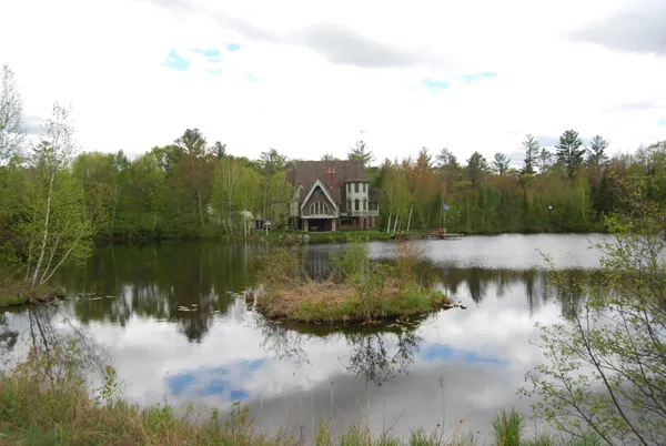 $2,699,000 | N11502 Nelson Road, Athelstane, WI 54177