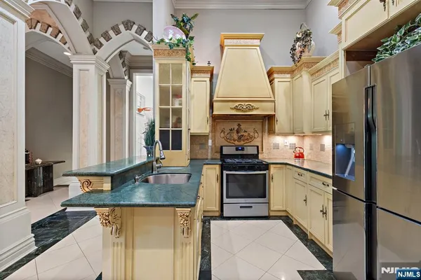 $4,799,000 | 117 Truman Drive, Cresskill, NJ 07626