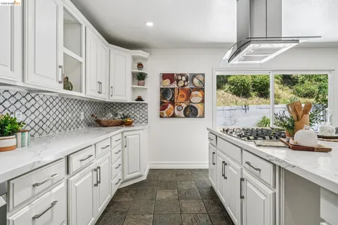 $1,099,000 | 46 Elysian Fields Drive, Oakland, CA 94605