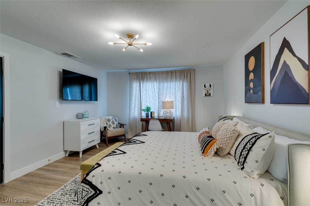 2000 Springview Drive Las Vegas, NV 89146 - Photo 11 of 29