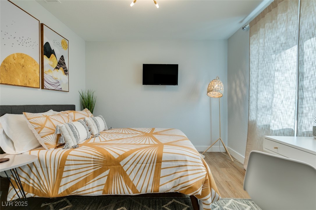 2000 Springview Drive Las Vegas, NV 89146 - Photo 15 of 29