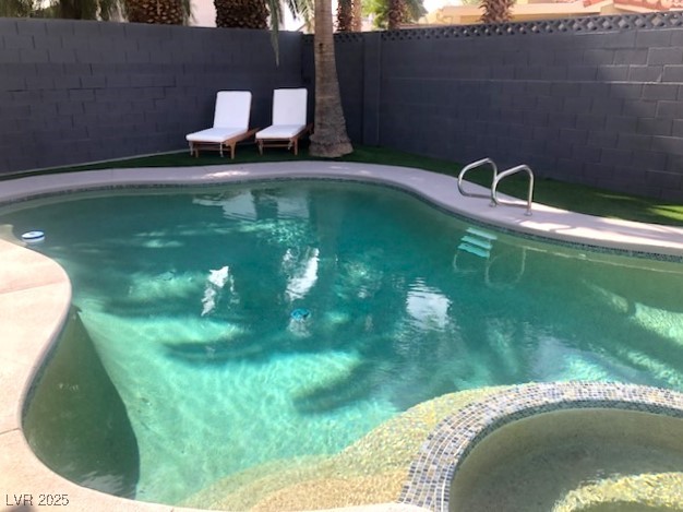 2000 Springview Drive Las Vegas, NV 89146 - Photo 24 of 29