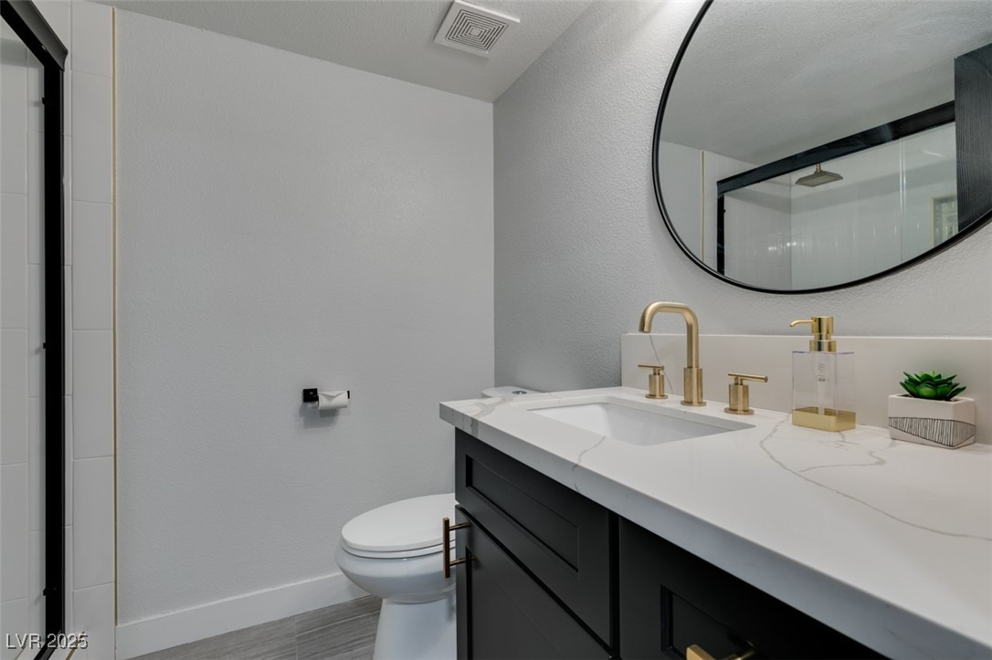 2000 Springview Drive Las Vegas, NV 89146 - Photo 9 of 29