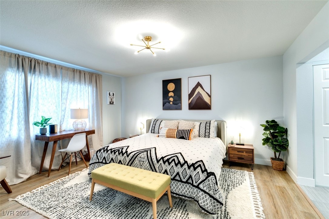 2000 Springview Drive Las Vegas, NV 89146 - Photo 10 of 29