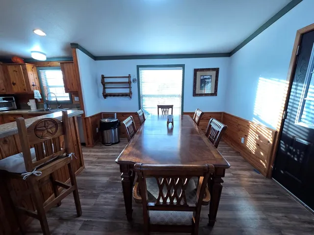 $2,400 | 708 C Town Creek Road, Kerrville, TX 78028