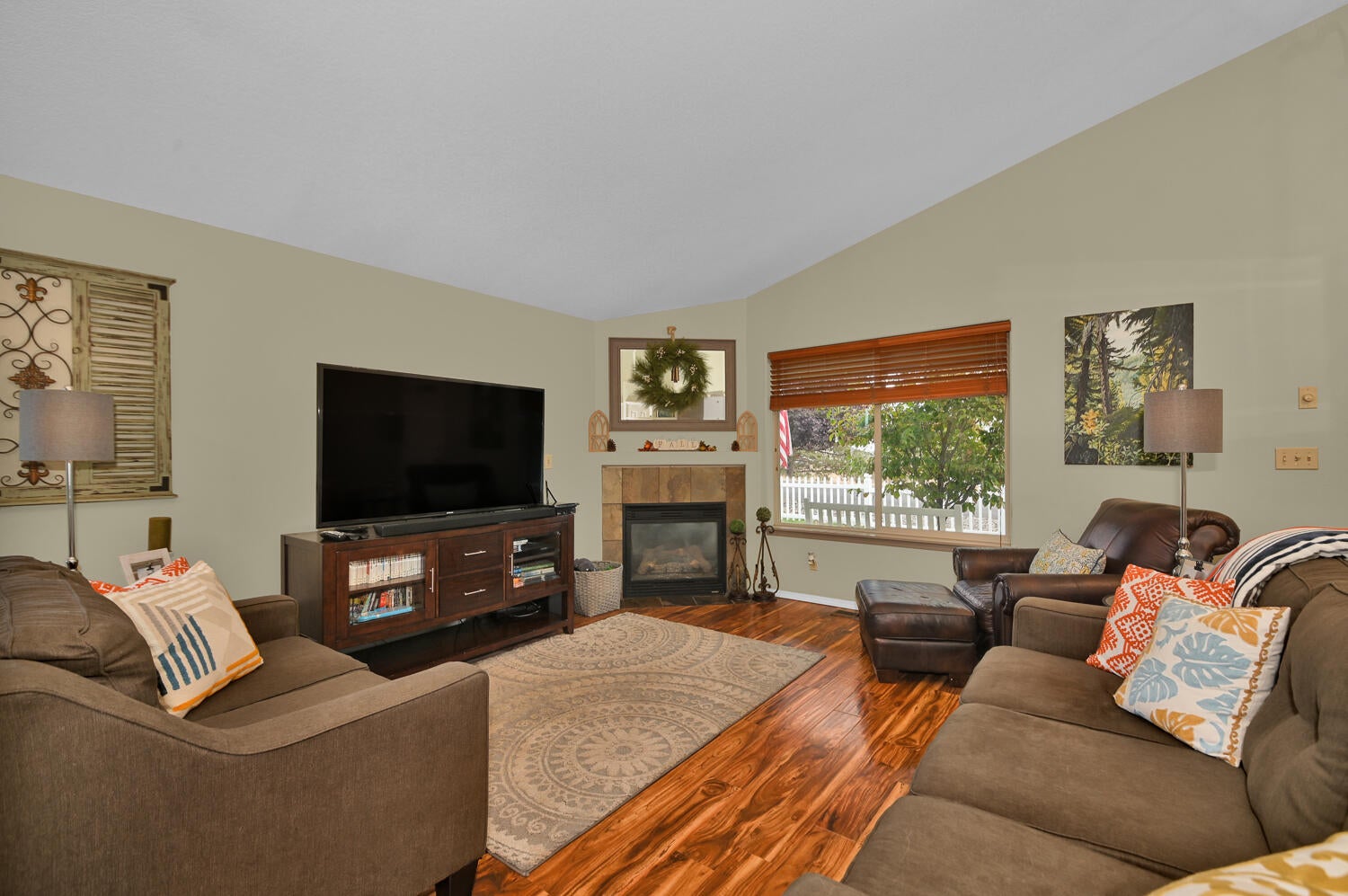 63317 Vogt Road Bend, OR 97701 - Photo 9 of 28 63317 Vogt Rd-14
