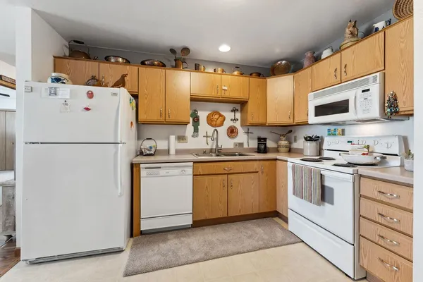 $449,900 | 517 Darcy Drive, Hillsboro, WI 54634