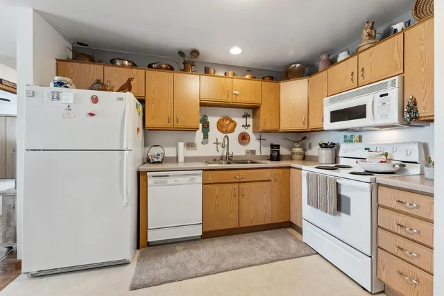 $449,900 | 517 Darcy Drive, Hillsboro, WI 54634