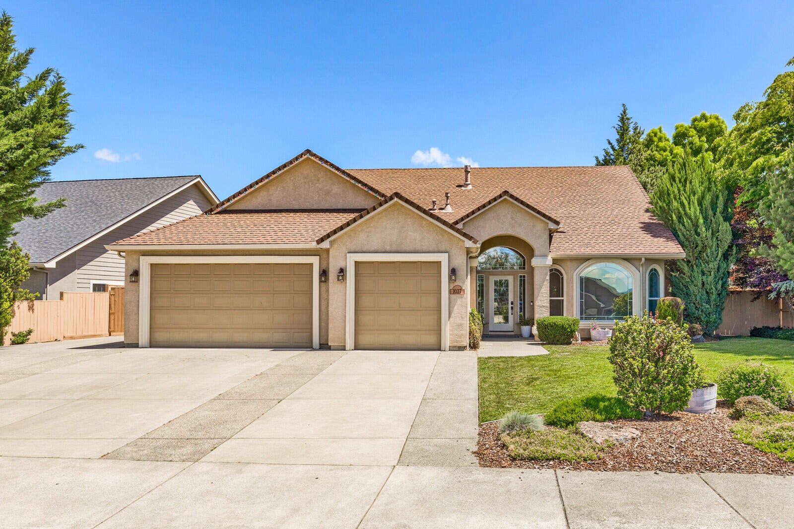 1037 Coral Ridge Eagle Point, OR 97524 - Photo 38 of 38 03_CR_4_mls