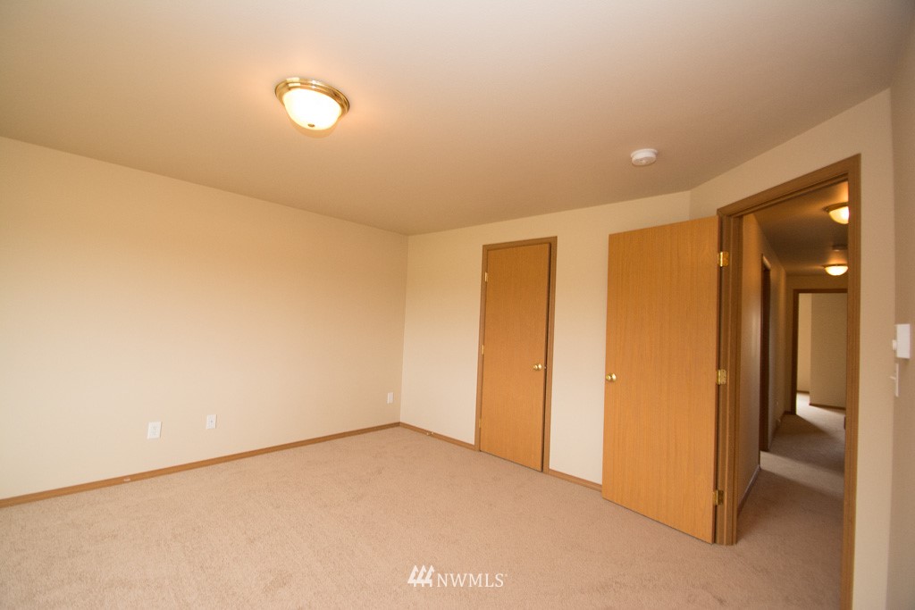 9216 176th Avenue Southwest Rochester, WA 98579 - Photo 10 of 11