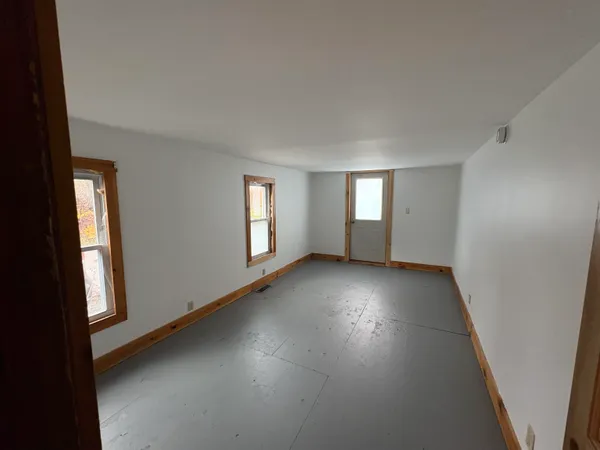 $179,000 | 15 Cole Avenue, Northfield, VT 05663