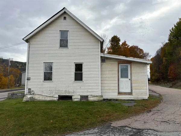 $179,000 | 15 Cole Avenue, Northfield, VT 05663