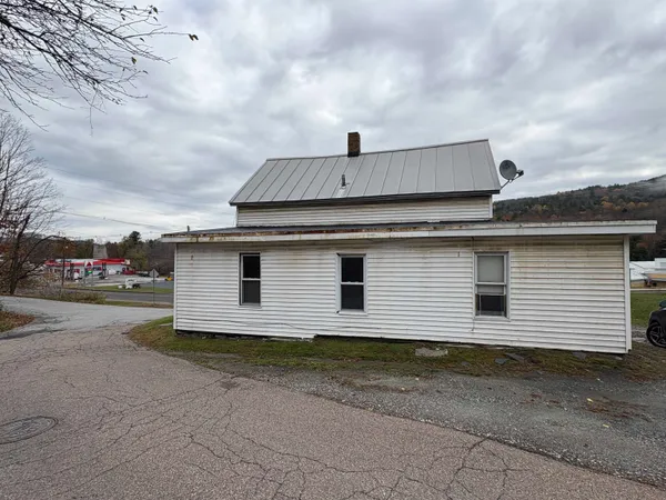 $179,000 | 15 Cole Avenue, Northfield, VT 05663