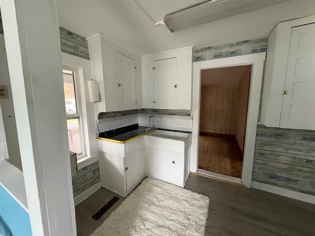 $179,000 | 15 Cole Avenue, Northfield, VT 05663