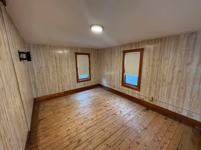 $179,000 | 15 Cole Avenue, Northfield, VT 05663