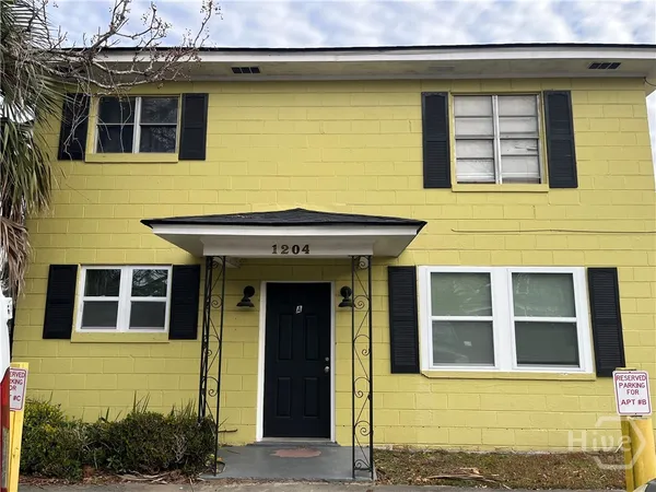 $1,500 | 1204-unit A West 1204-unit A W Victory Drive, Savannah, GA 31405