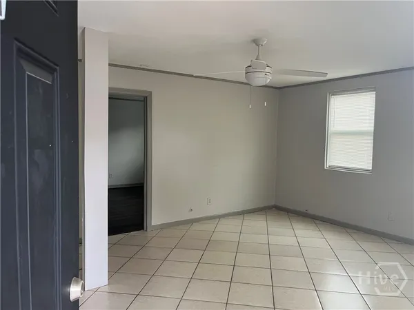 $1,500 | 1204-unit A West 1204-unit A W Victory Drive, Savannah, GA 31405