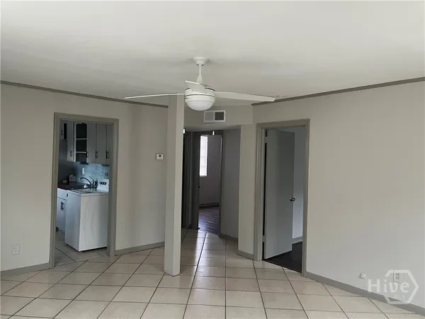 $1,500 | 1204-unit A West 1204-unit A W Victory Drive, Savannah, GA 31405