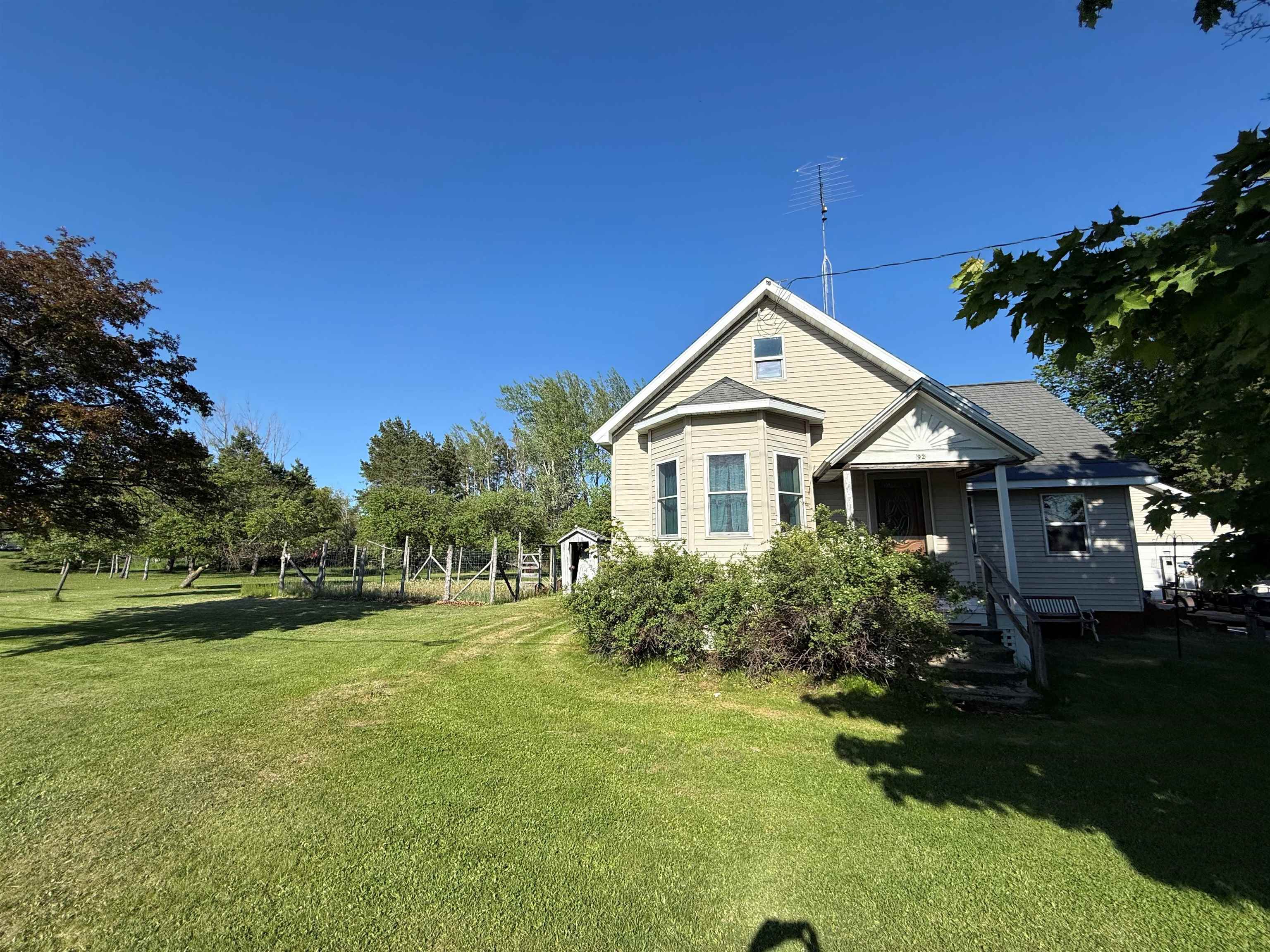 92 Highway 41 Carney, MI 49812 - Photo 2 of 30
