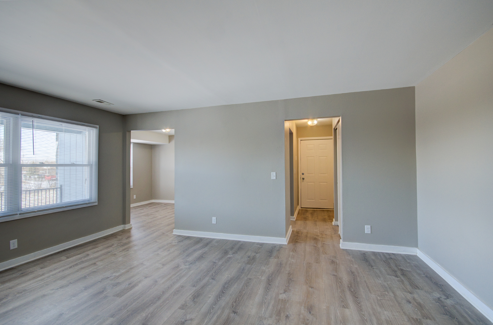 1603 Reckinger Road, Unit 302 Aurora, IL 60505 - Photo 12 of 19