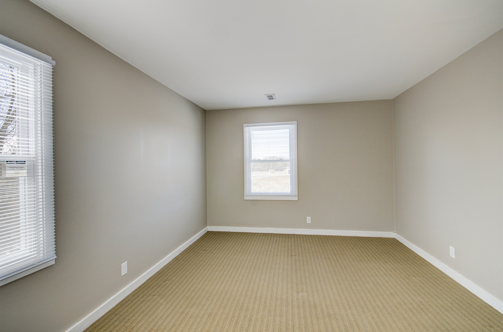 1603 Reckinger Road, Unit 302 Aurora, IL 60505 - Photo 13 of 19