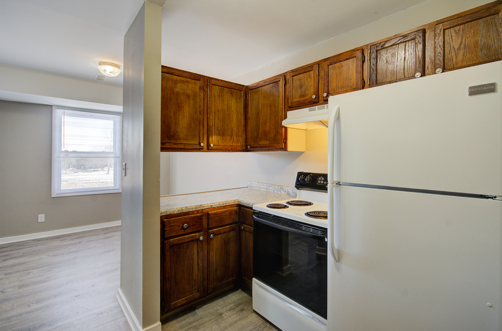 1603 Reckinger Road, Unit 302 Aurora, IL 60505 - Photo 3 of 19