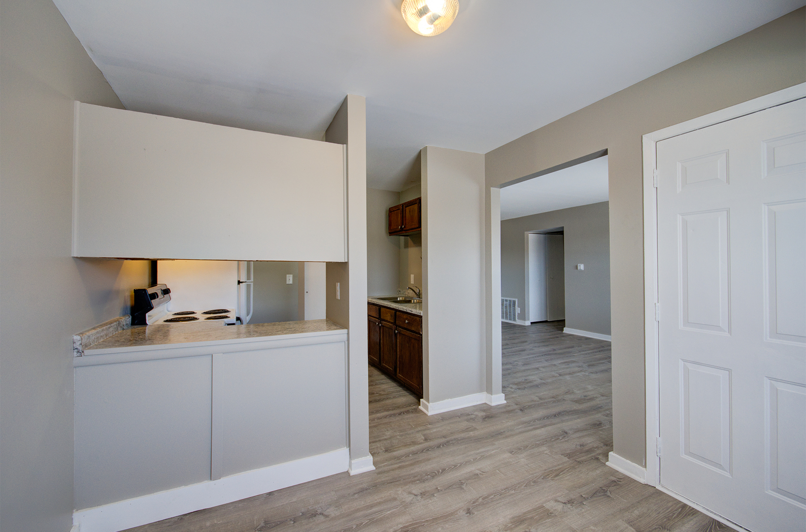 1603 Reckinger Road, Unit 302 Aurora, IL 60505 - Photo 6 of 19