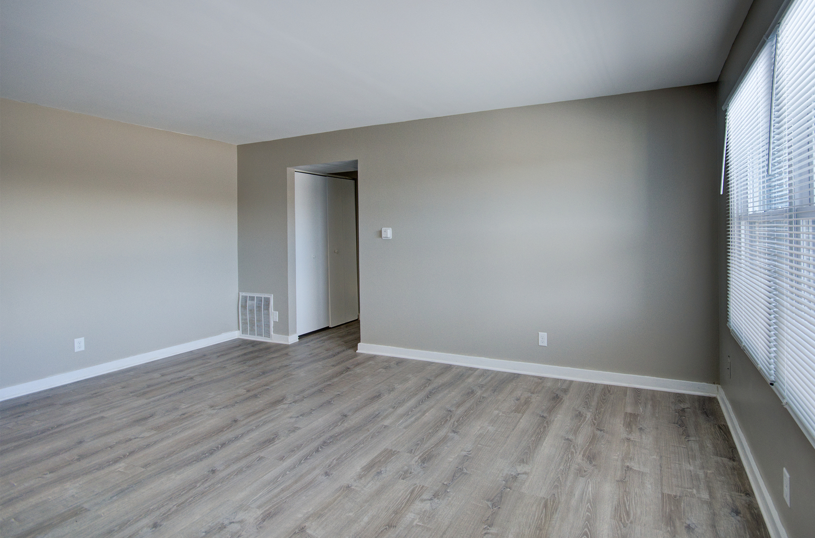 1603 Reckinger Road, Unit 302 Aurora, IL 60505 - Photo 8 of 19